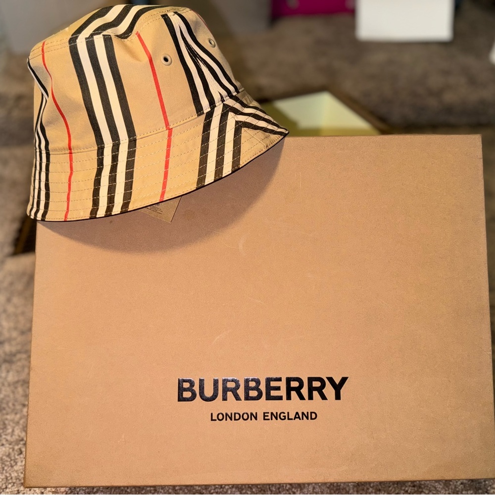 Vintage Burberry Reversible Bucket Hat